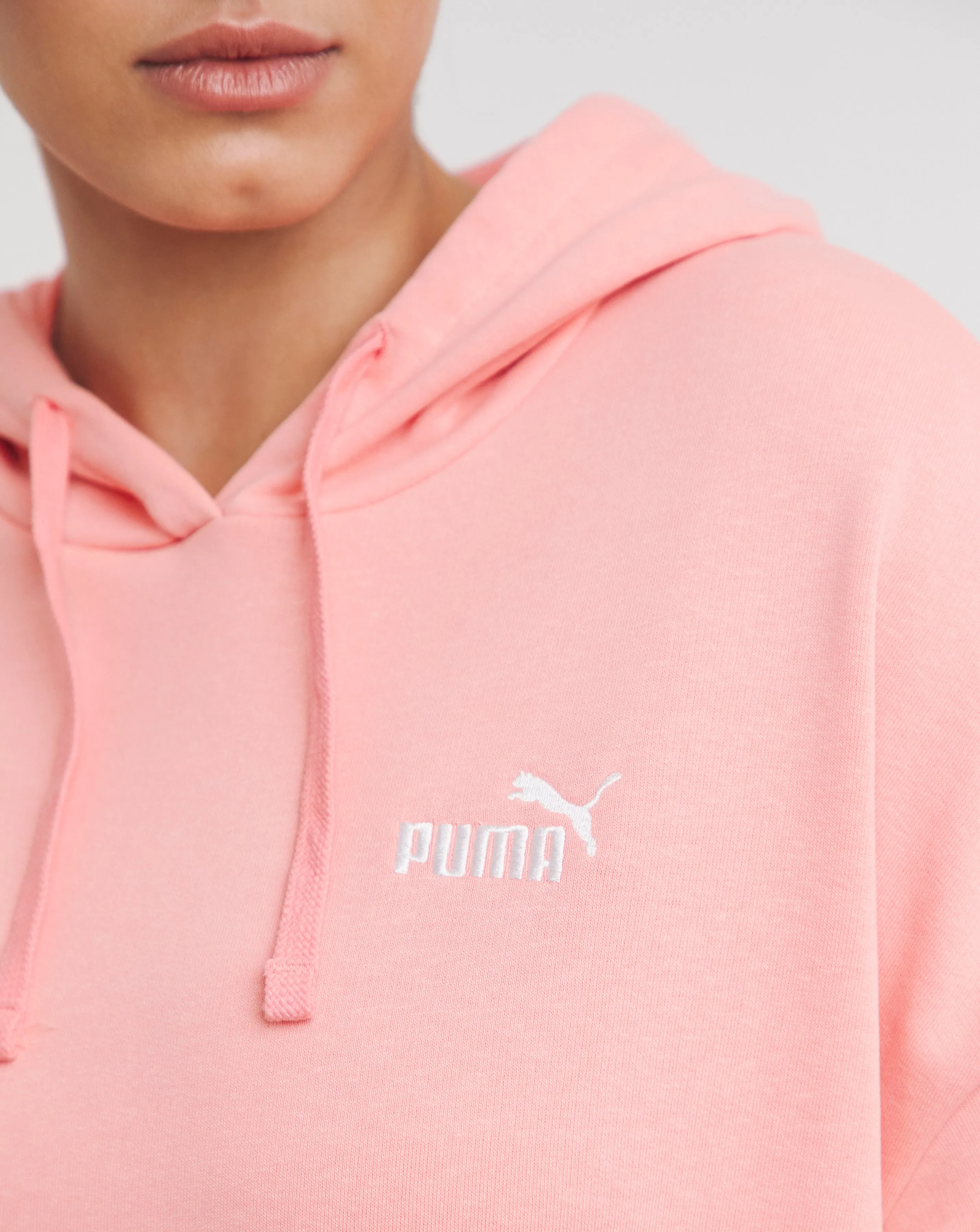 95597-puma-short-hooded-sweat-suit-1.webp