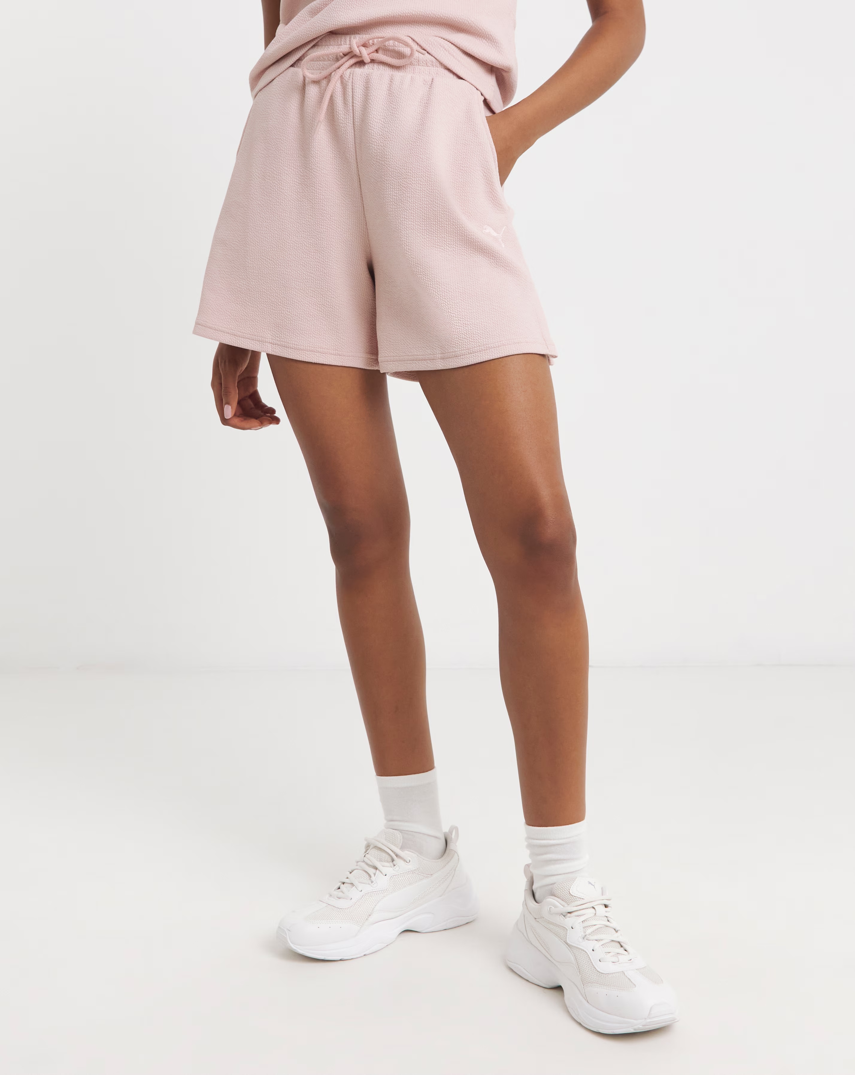 95641-puma-her-high-waist-5-shorts-1.webp