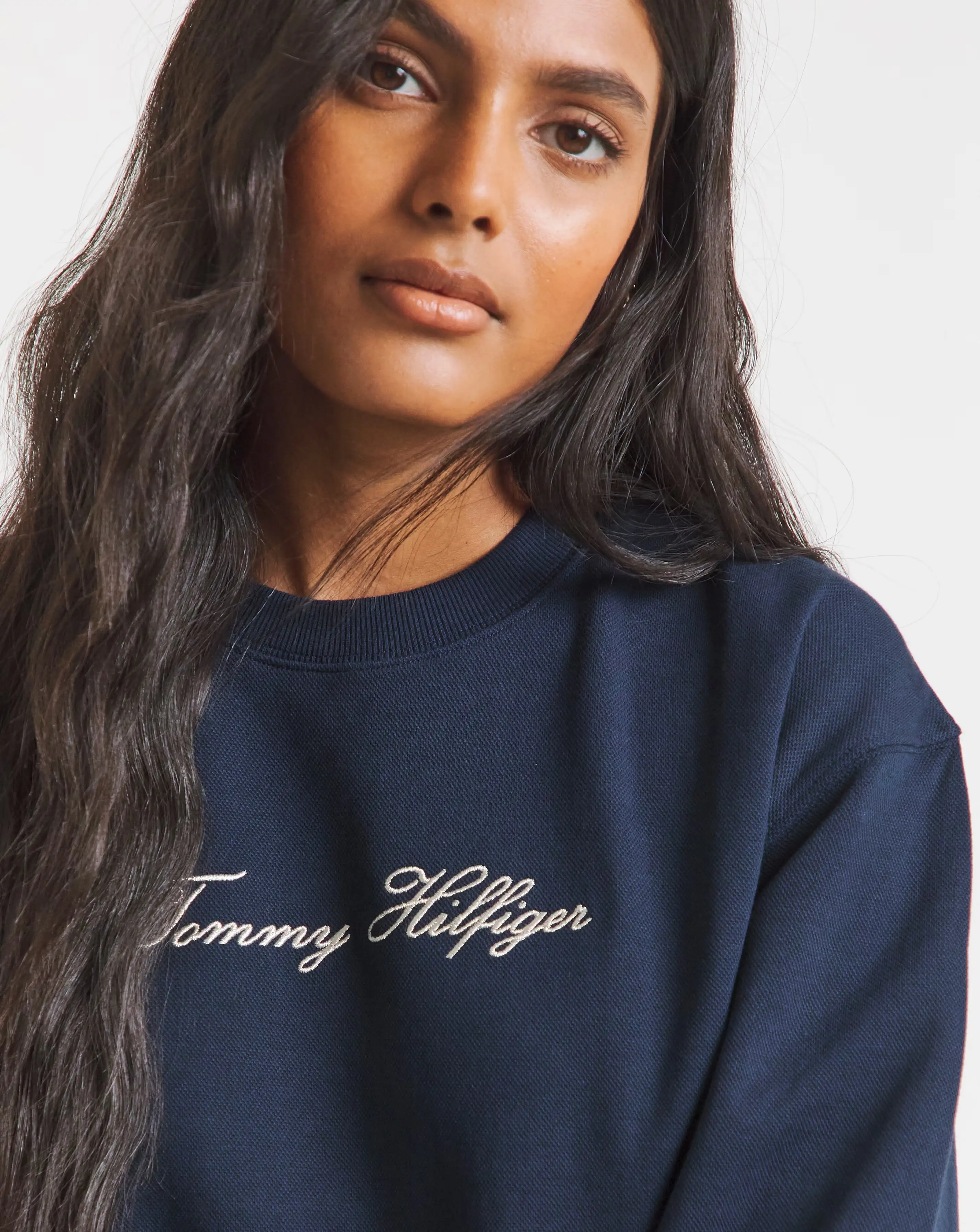 96078-tommy-hilfiger-lurex-script-sweatshirt-1.webp