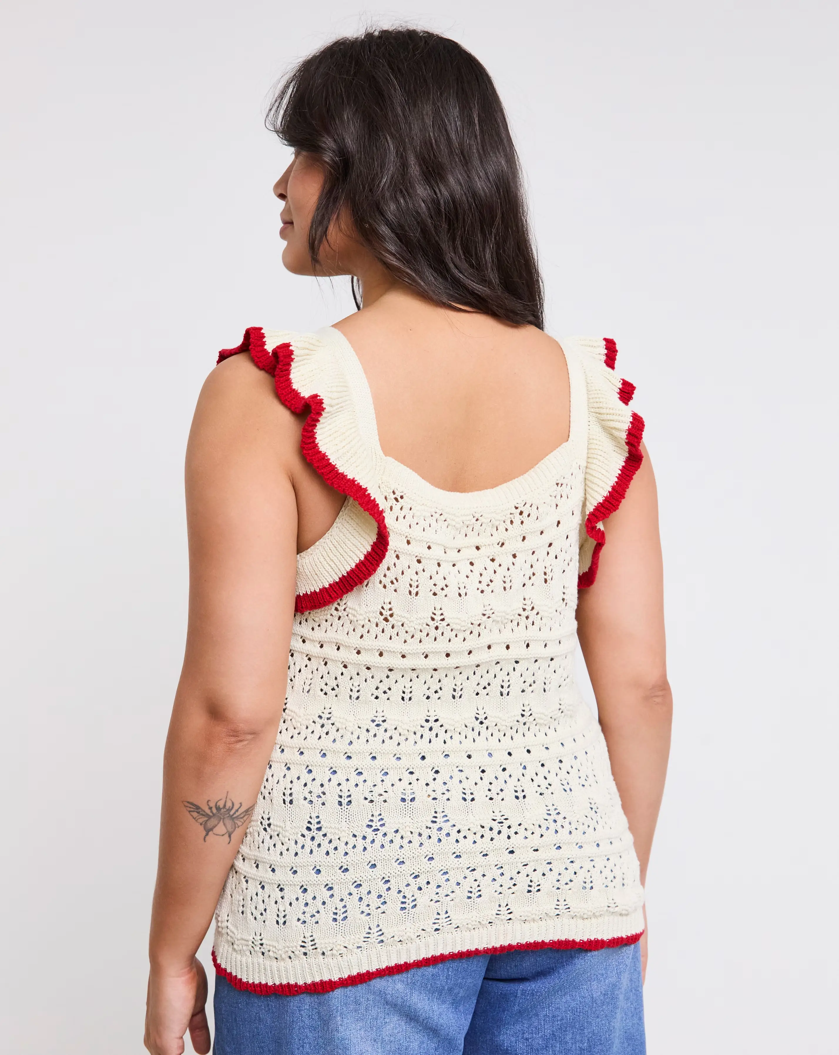 98578-ruffle-knitted-vest-with-contrast-hem-1.webp