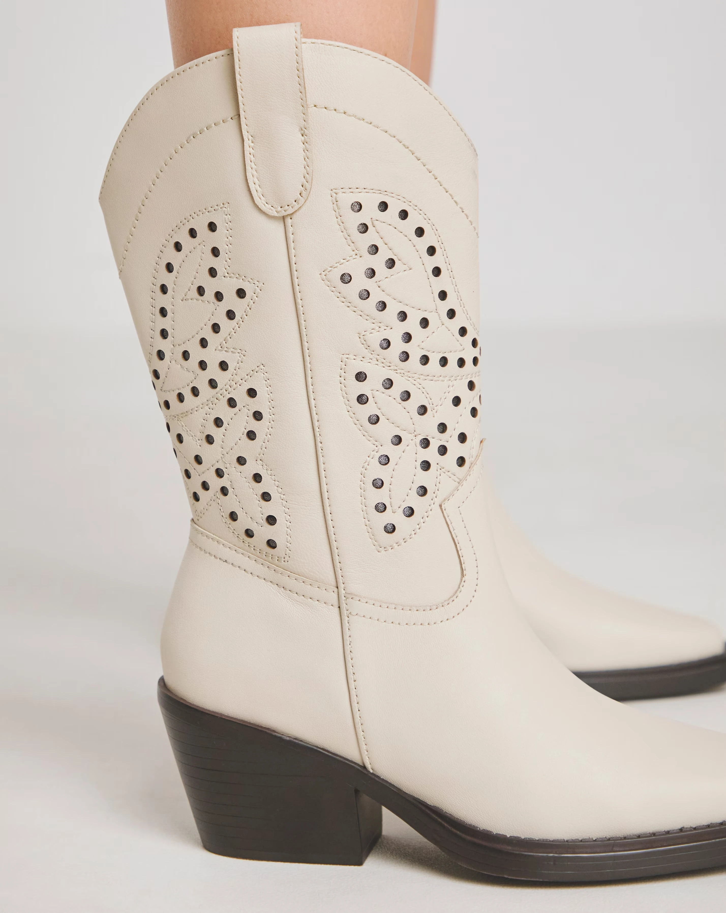 99516-daytona-punch-detail-leather-western-mid-calf-boots-wide-e-fit-super-curvy-calf-1.webp