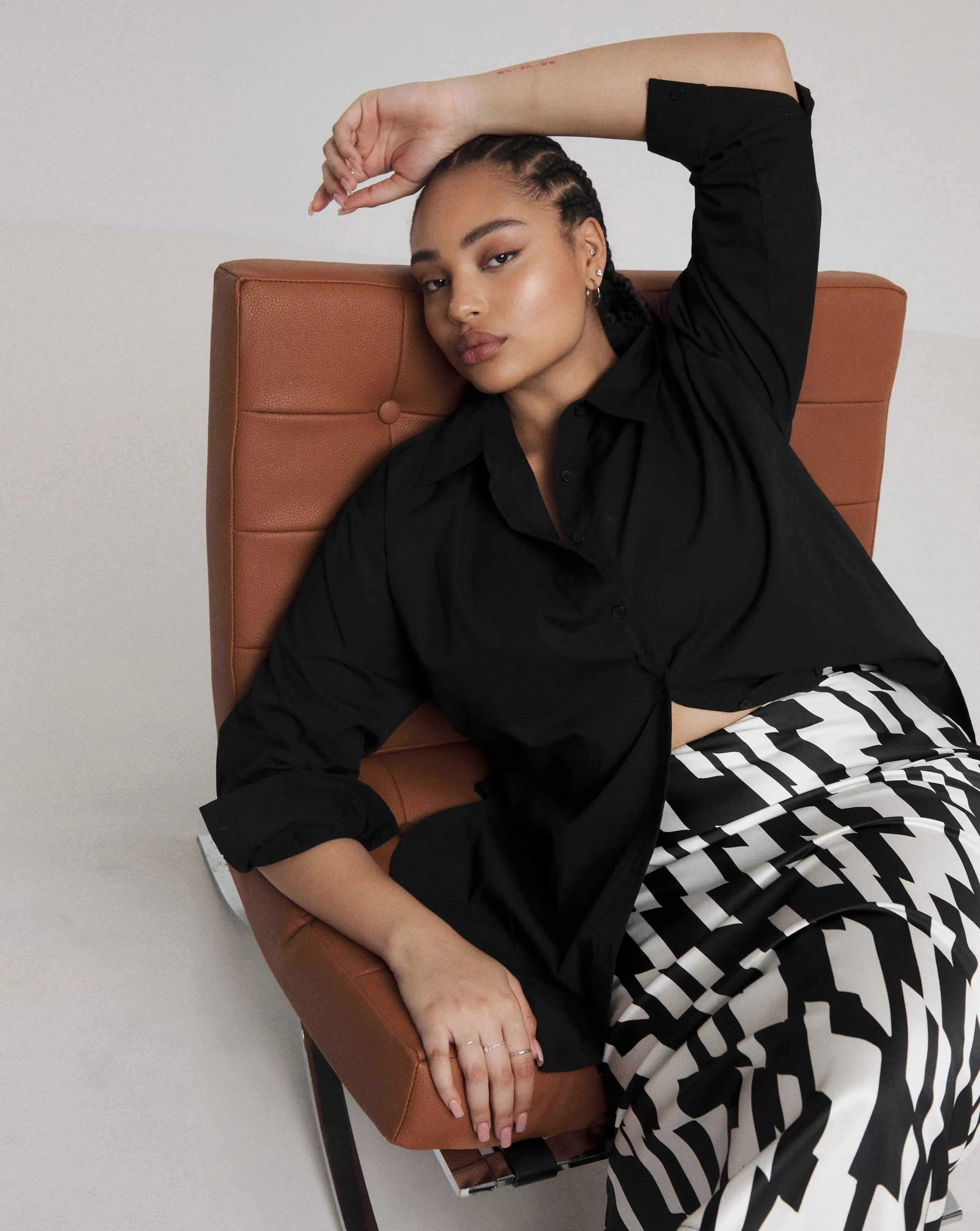 Black Relaxed Cotton Poplin Shirt 1 99757-black-relaxed-cotton-poplin-shirt-1.webp