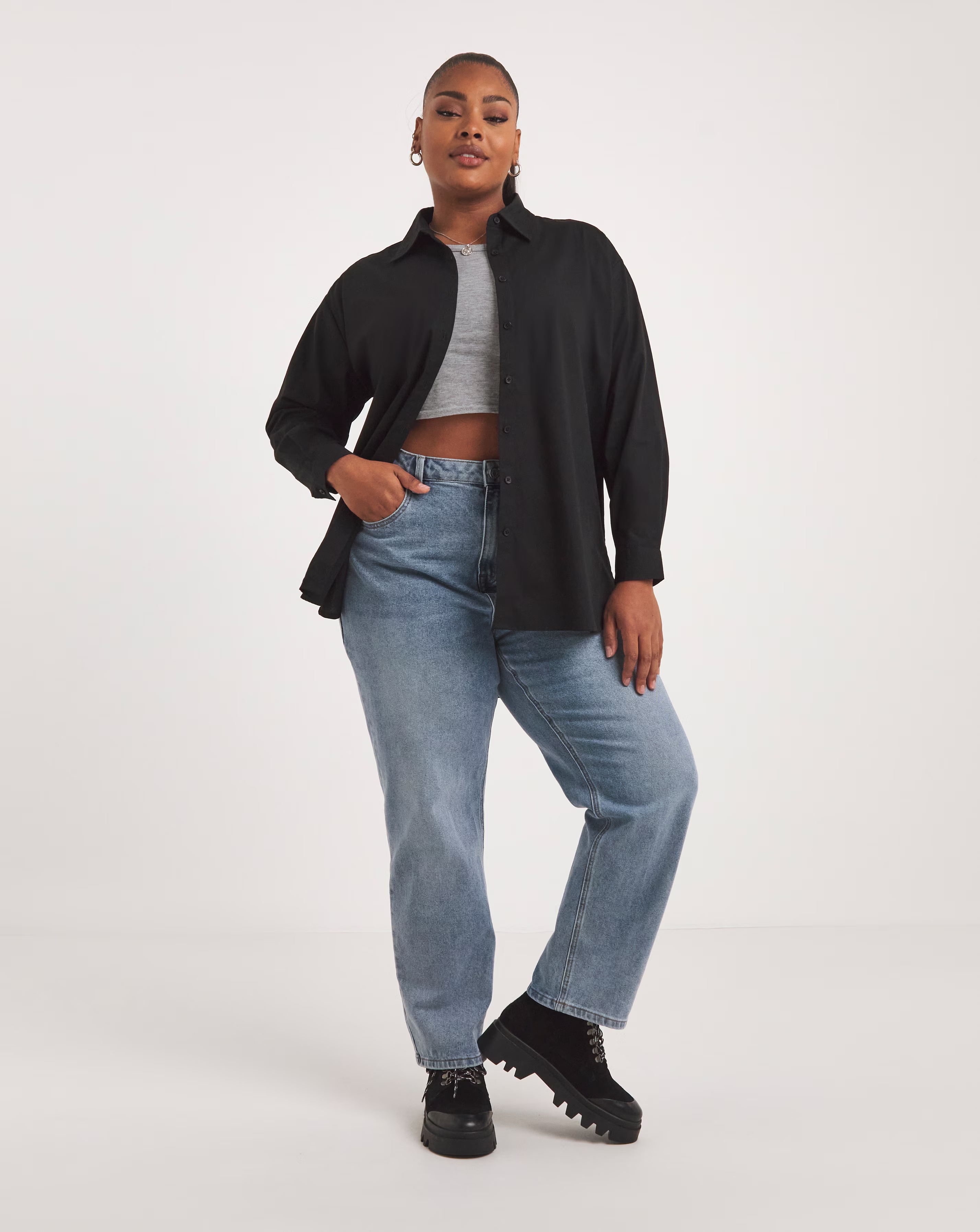99757-black-relaxed-cotton-poplin-shirt-1.webp